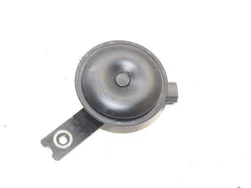 horn-kia-stonic-yb-2017-39770513 main image