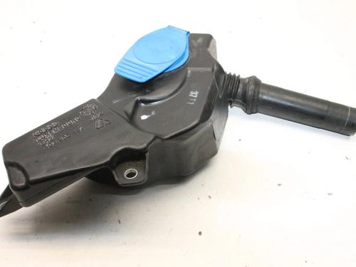Used Windscreen washer tank Windscreen washer tank AUDI A6 C7 (4G2, 4GC) 2.0 TDI (177 hp) 39875879 39875879