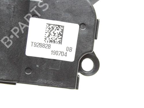 Electronic module TESLA MODEL 3 (5YJ3) EV Performance AWD | BP39859302M83 - Image 3