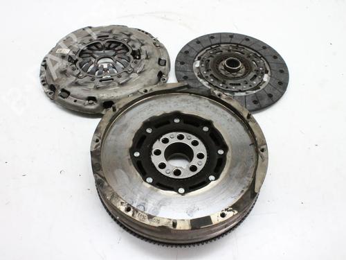 Used Other Other TOYOTA AURIS (_E18_) 1.6 D4-D (WWE185_) (112 hp) 39875686 39875686