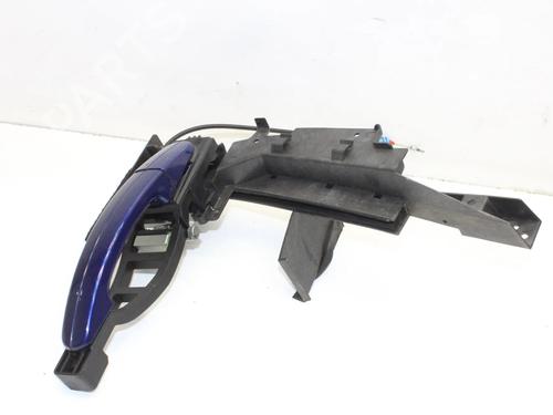 Venstre fortil udvendigt håndtag Venstre fortil udvendigt håndtag FORD GRAND C-MAX (DXA/CB7, DXA/CEU) 1.5 TDCi (120 hp) 39855648 39855648