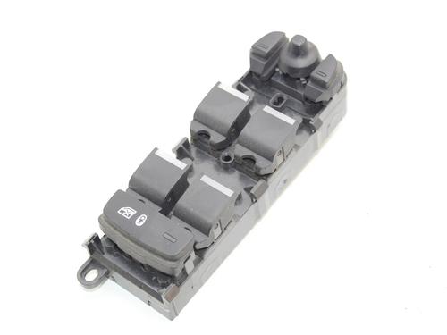 Used Right front window switch Right front window switch LAND ROVER DISCOVERY SPORT (L550) 2.0 D 4x4 (180 hp) 39845360 39845360