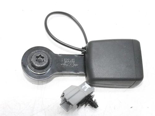 seat-buckle-tesla-model-y-5yjy-2019-39784990 main image