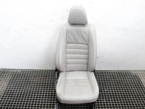 Beifahrersitz für Beifahrersitz LEXUS IS III (_E3_) 300h (AVE30_, AVE30R) (223 hp) 39810884 39810884