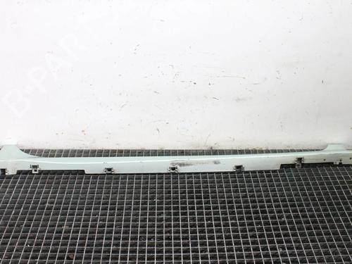 Used Right sideskirt Right sideskirt NISSAN LEAF (ZE1) Electric (218 hp) 39770948 39770948