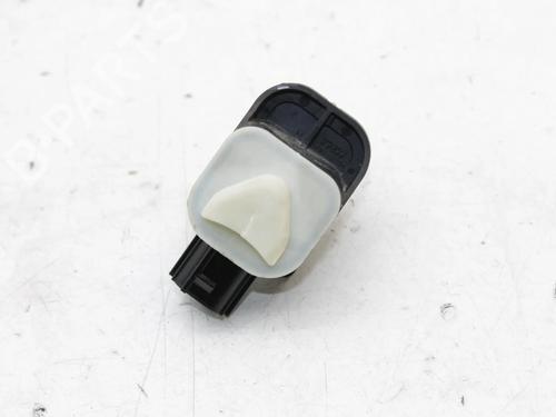 Used Electronic sensor Electronic sensor TOYOTA COROLLA Hatchback (_E21_, _EA1_, _EH1_) 1.8 Hybrid (ZWE211, ZWE219) (122 hp) 39867486 39867486