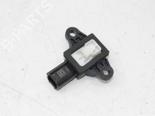 Used Electronic sensor Electronic sensor FORD FIESTA VII (HJ, HF) 1.0 EcoBoost (125 hp) 39804137 39804137