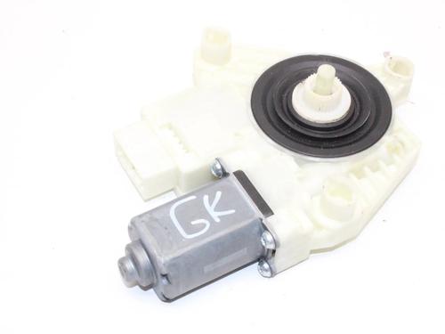 Motor do elevador de vidro trás esquerdo Motor do elevador de vidro trás esquerdo VW GOLF VII Variant (BA5, BV5) 1.6 TDI (105 hp) 39846401 39846401
