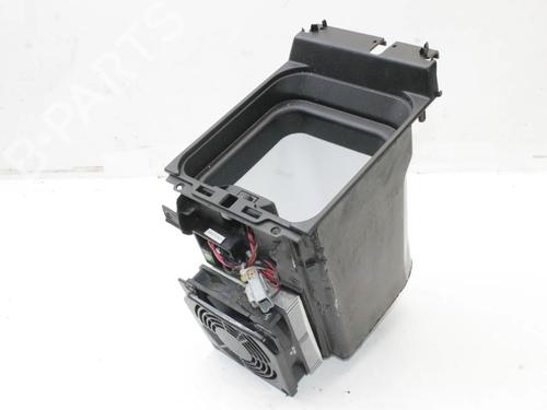 Used Glove box Glove box LAND ROVER RANGE ROVER SPORT I (L320) 3.0 D 4x4 (245 hp) 39820681 39820681