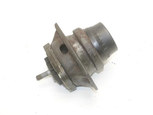 Used Engine mount Engine mount LAND ROVER RANGE ROVER SPORT I (L320) 3.0 D 4x4 (245 hp) 39784203 39784203