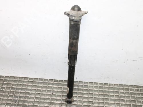 right-rear-shock-absorber-vw-golf-viii-cd1-da1-2019-39816127 main image