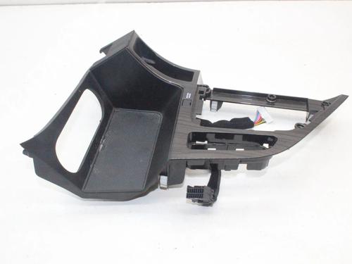 Console central Console central KIA OPTIMA (FSGDS6B) 1.7 CRDi (136 hp) 39813837 39813837