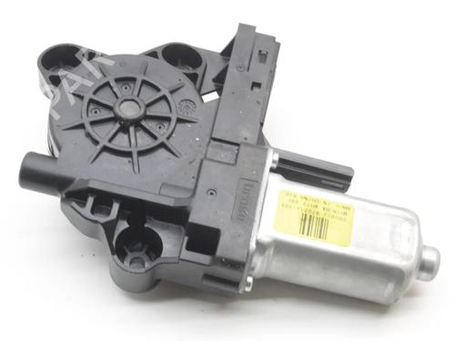 right-front-window-motor-volvo-v70-iii-135-2007-2008-2009-2010-2011-2012-2013-2014-2015-2016-39790940 main image