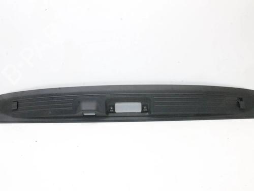 Used Tailgate trim Tailgate trim LAND ROVER RANGE ROVER IV (L405) 2.0 P400e Hybrid 4x4 (404 hp) 39778046 39778046