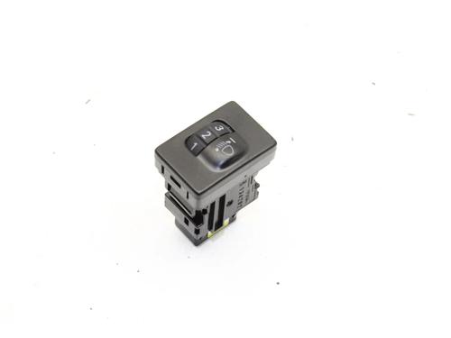 Used Switch Switch SUZUKI SWIFT VI (ZD_, ZC_) 1.2 VVT Hybrid (ZCEDS, AOL312) (83 hp) 39827409 39827409