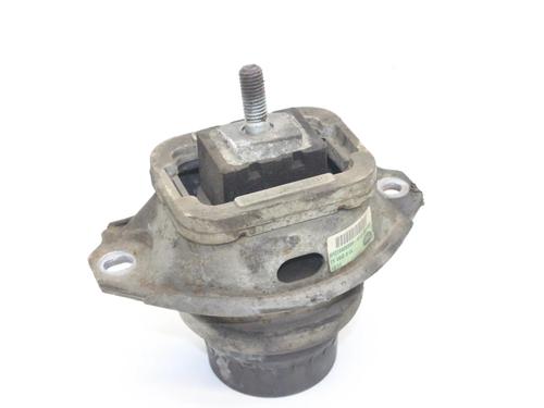 Used Engine mount Engine mount LAND ROVER RANGE ROVER SPORT I (L320) 3.0 D 4x4 (245 hp) 39823965 39823965