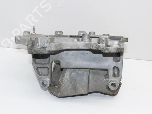 Støtte Støtte NISSAN JUKE (F15) 1.2 DIG-T (115 hp) 39848404 39848404