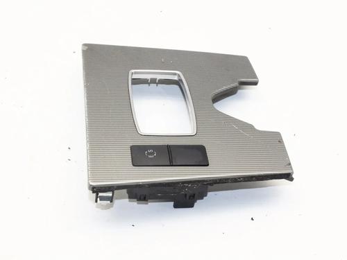 Used Middle console Middle console MERCEDES-BENZ E-CLASS T-Model (S212) E 220 BlueTEC (177 hp) 39789817 39789817