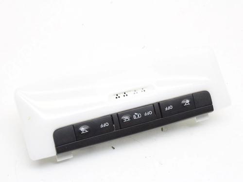 interior-roof-light-nissan-juke-f16_-2019-39773954 main image