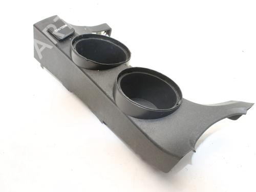 Koppholder/Gjenstandsholder Koppholder/Gjenstandsholder TOYOTA VERSO (_R2_) 1.8 (ZGR21_, ZGR21R) (147 hp) 39780630 39780630