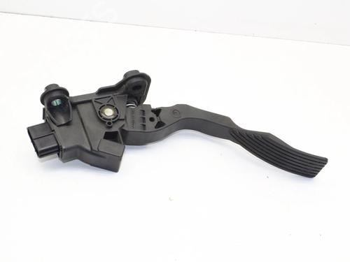 Pedal für Pedal MITSUBISHI OUTLANDER III (GG_W, GF_W, ZJ, ZL, ZK) 2.0 Hybrid 4WD (GG2W) (200 hp) 39775352 39775352
