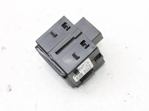 Switch JAGUAR XE (X760) 2.0 D | BP39841645I30 - Image 2