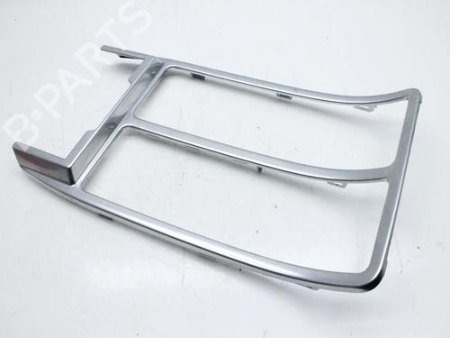 Midtkonsoll Midtkonsoll LAND ROVER RANGE ROVER SPORT I (L320) 3.0 D 4x4 (245 hp) 39867843 39867843