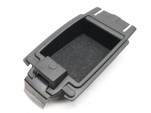 Used Armrest / Center console Armrest / Center console FORD MONDEO IV (BA7) 1.6 EcoBoost (160 hp) 39775405 39775405