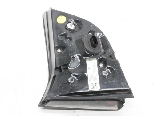 Left tailgate light TESLA MODEL Y (5YJY) Long Range All-wheel Drive | BP39865517C79 - Image 3