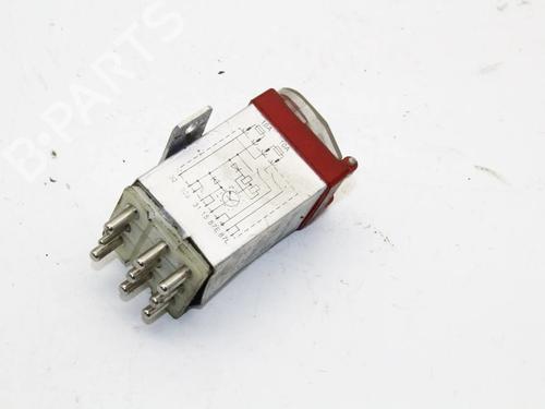 Used Electronic sensor Electronic sensor MERCEDES-BENZ 190 (W201) D 2.5 (201.126) (94 hp) 39876013 39876013