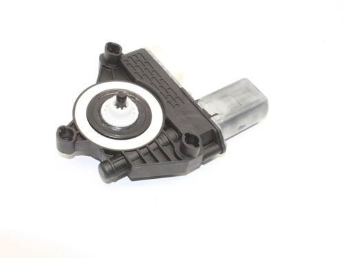 Used Left front window motor Left front window motor BMW 1 (F40) M 135 i xDrive (306 hp) 39830689 39830689