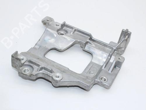 suporte-nissan-leaf-ze1-2017-39779539 main image