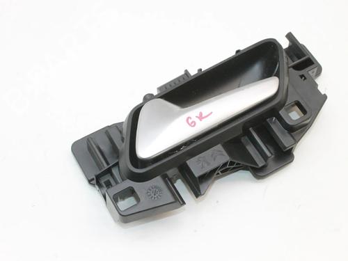 Maniglia interna posteriore sinistra Maniglia interna posteriore sinistra OPEL ASTRA L Sports Tourer (OV5) 1.2 (FRHNSL, FRHNSR) (131 hp) 39778591 39778591