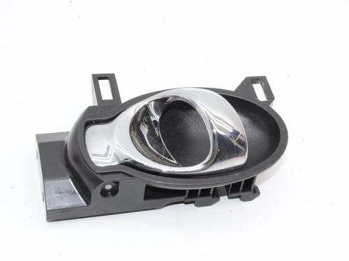 Used Front right interior door handle Front right interior door handle NISSAN JUKE (F15) 1.6 (117 hp) 39794938 39794938
