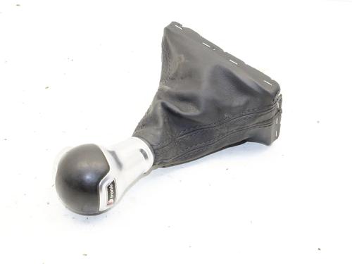 Used Shift knob Shift knob AUDI A3 Sportback (8VA, 8VF) 1.4 TSI (150 hp) 39776753 39776753