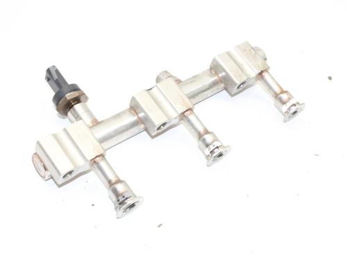 Injection rail FORD FIESTA VII (HJ, HF) 1.0 EcoBoost | BP39829140M98 - Image 2