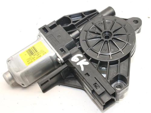 Rudehejsemotor bagstkærm venstre Rudehejsemotor bagstkærm venstre VOLVO XC70 II (136) D5 AWD (215 hp) 39845552 39845552