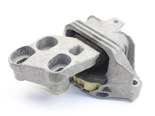 Used Engine mount Engine mount MERCEDES-BENZ B-CLASS Sports Tourer (W246, W242) B 200 CDI / d (246.208) (136 hp) 39785823 39785823