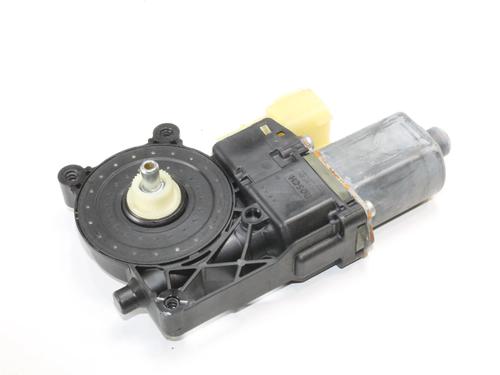 Left front window motor FORD KUGA II (DM2) 2.0 TDCi 4x4 | BP39840679E21 - Image 2