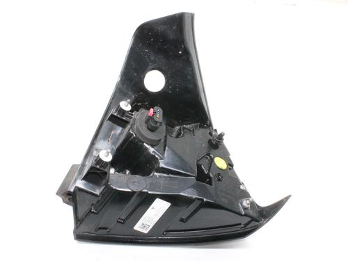 Left taillight TESLA MODEL Y (5YJY) Long Range All-wheel Drive | BP39860004C34 - Image 3
