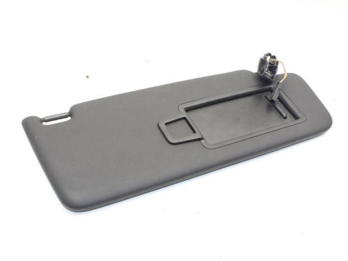 right-sun-visor-audi-a3-limousine-8vs-8vm-2013-2014-2015-2016-2017-2018-2019-2020-2021-39780107 main image