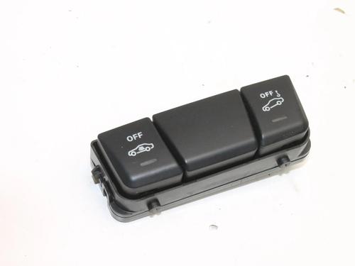 switch-mercedes-benz-cla-coupe-c117-2013-2014-2015-2016-2017-2018-2019-39788244 main image