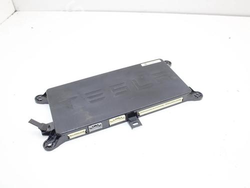 Used Electronic module Electronic module TESLA MODEL X (5YJX) 90D AWD (525 hp) 39907364 39907364