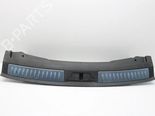 Used Boot lining Boot lining LAND ROVER RANGE ROVER VELAR (L560) 3.0 P400 MHEV 4x4 (400 hp) 39877408 39877408