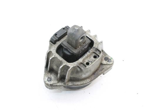 Used Engine mount Engine mount BMW 5 (F10) 530 d (258 hp) 39851010 39851010