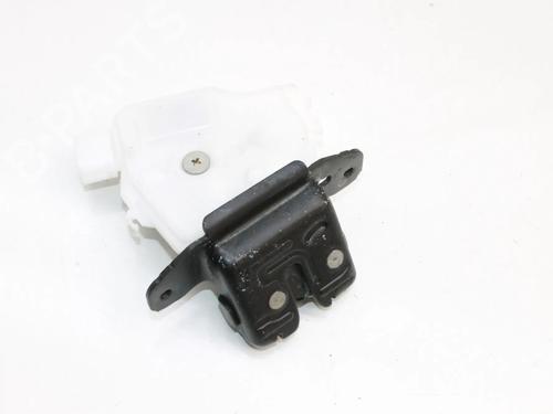 tailgate-lock-toyota-yaris-_p21_-_pa1_-_ph1_-2020-39771549 main image