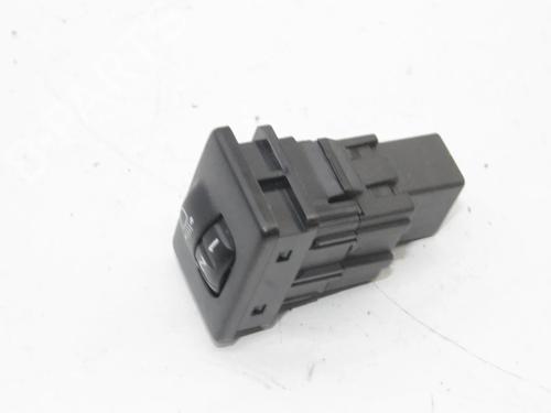 Used Switch Switch TOYOTA AURIS (_E18_) 1.6 (ZRE181_, ZRE185_, ZRE185R, ZRE181R) (132 hp) 39820312 39820312
