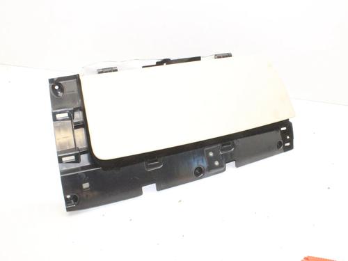 Used Glove box Glove box TESLA MODEL S (5YJS) 75D AWD (525 hp) 39800182 39800182