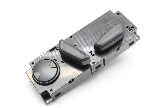 Used Switch Switch FORD KUGA III (DFK) 2.5 FHEV (190 hp) 39872601 39872601