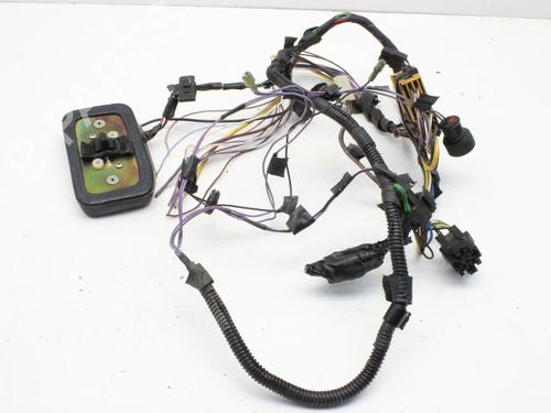 Used Left rear window switch Left rear window switch ROLLS-ROYCE SILVER SPIRIT 6.75 (305 hp) 39990471 39990471